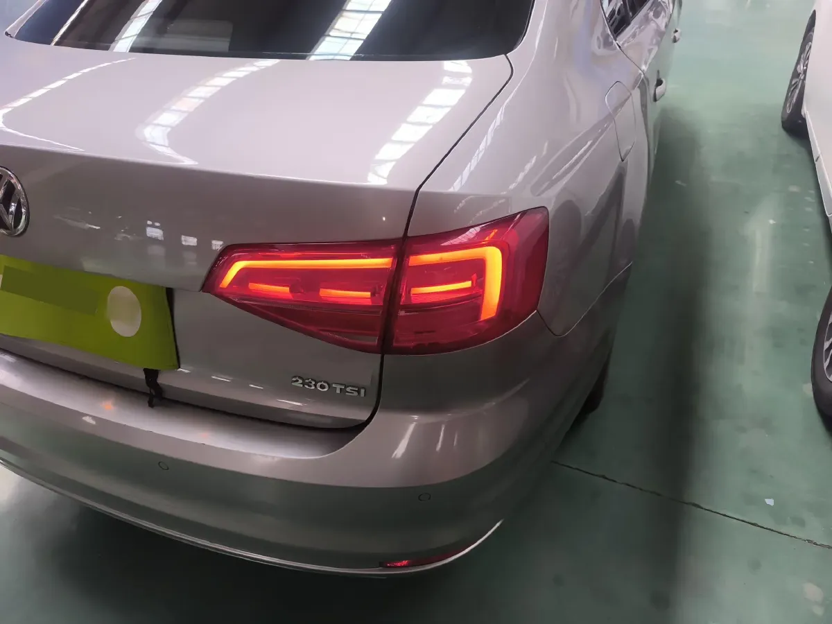 2015 Volkswagen Sagitar 1.4T 131HP L4 5MT,autocango,china used car exporter,china ev exporter,chinese used car exporter,chinese used ev exporter