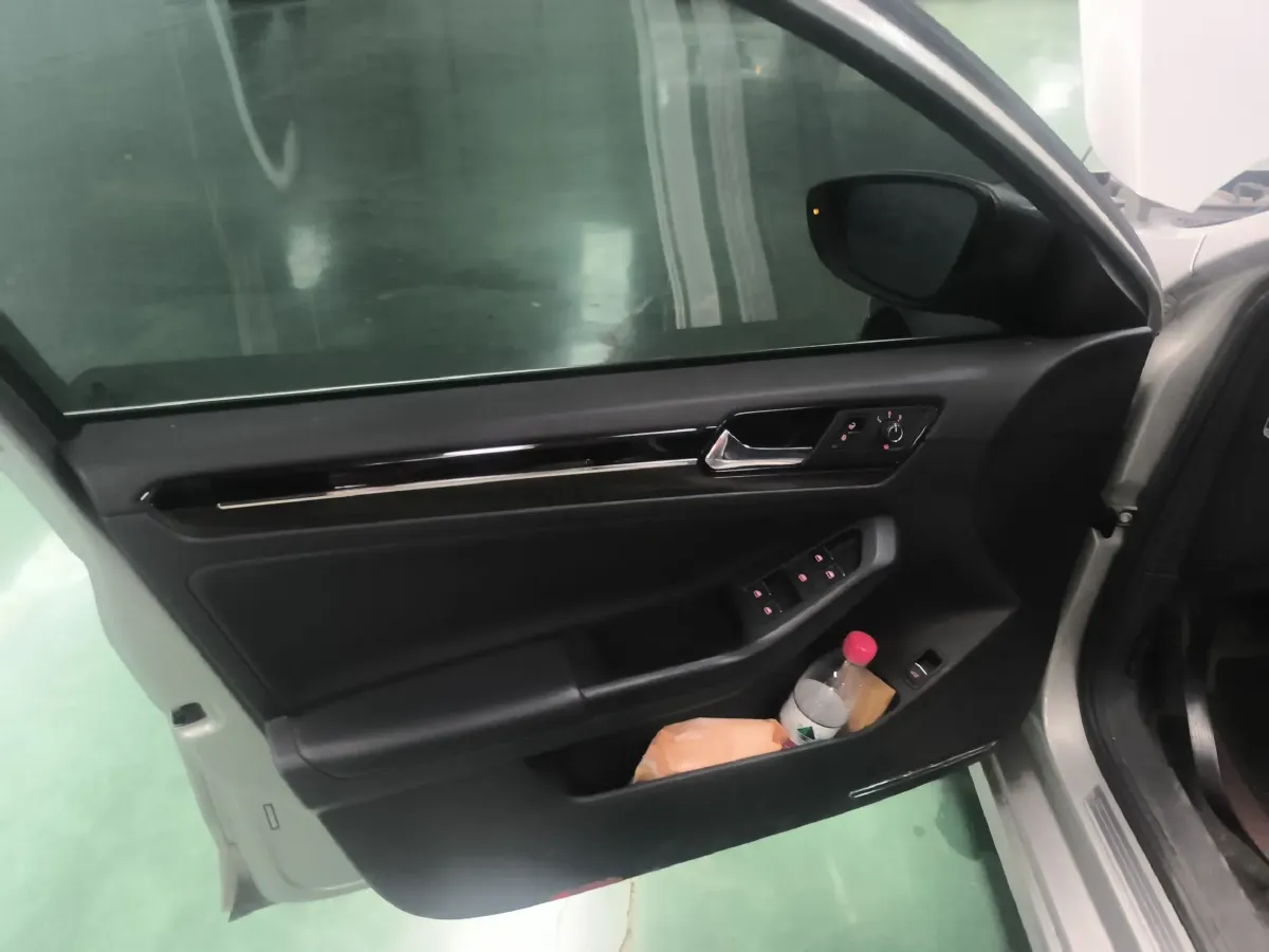 2015 Volkswagen Sagitar 1.4T 131HP L4 5MT,autocango,china used car exporter,china ev exporter,chinese used car exporter,chinese used ev exporter