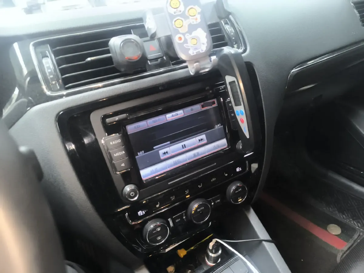 2015 Volkswagen Sagitar 1.4T 131HP L4 5MT,autocango,china used car exporter,china ev exporter,chinese used car exporter,chinese used ev exporter