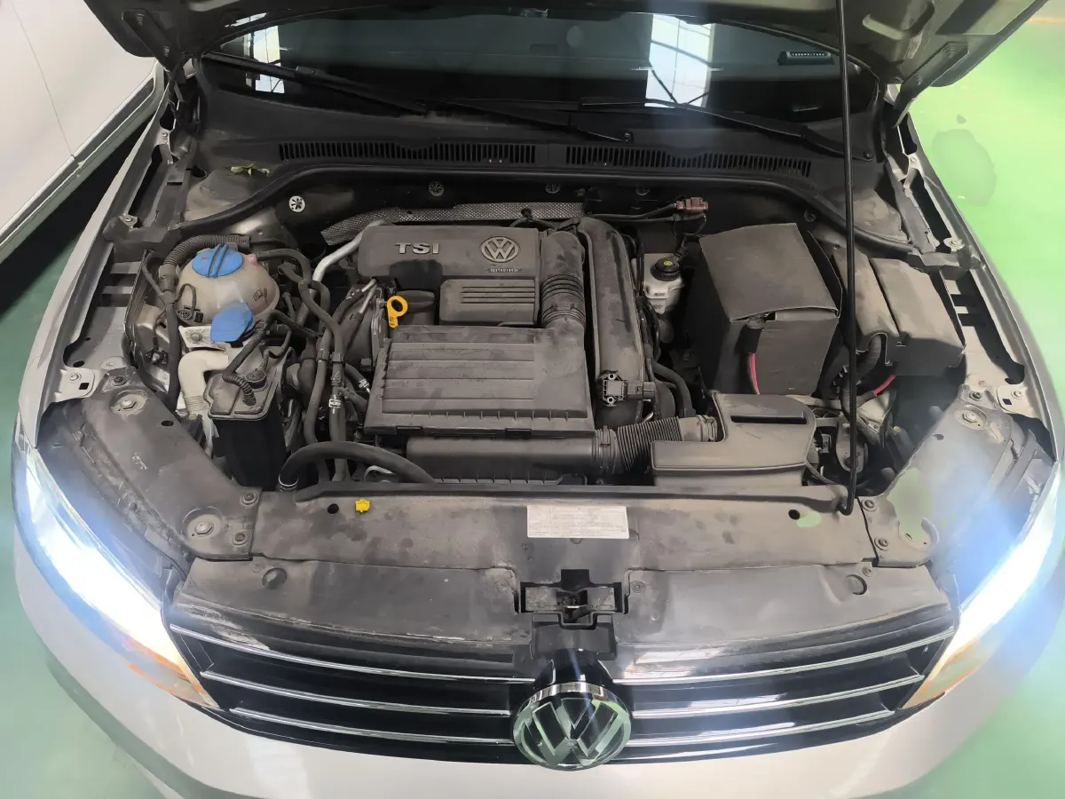 2015 Volkswagen Sagitar 1.4T 131HP L4 5MT,autocango,china used car exporter,china ev exporter,chinese used car exporter,chinese used ev exporter