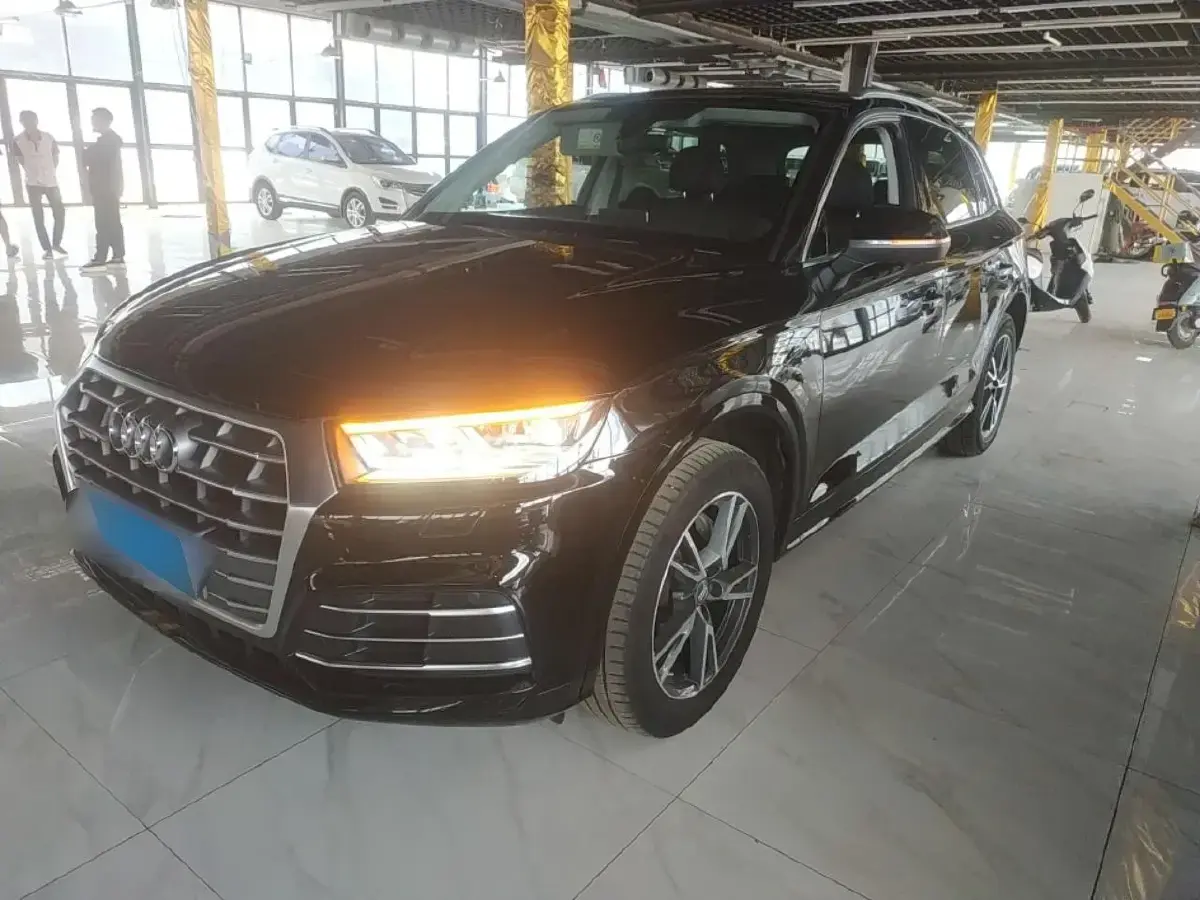 2018 Audi Q5L 2.0T 190HP L4 7DCT