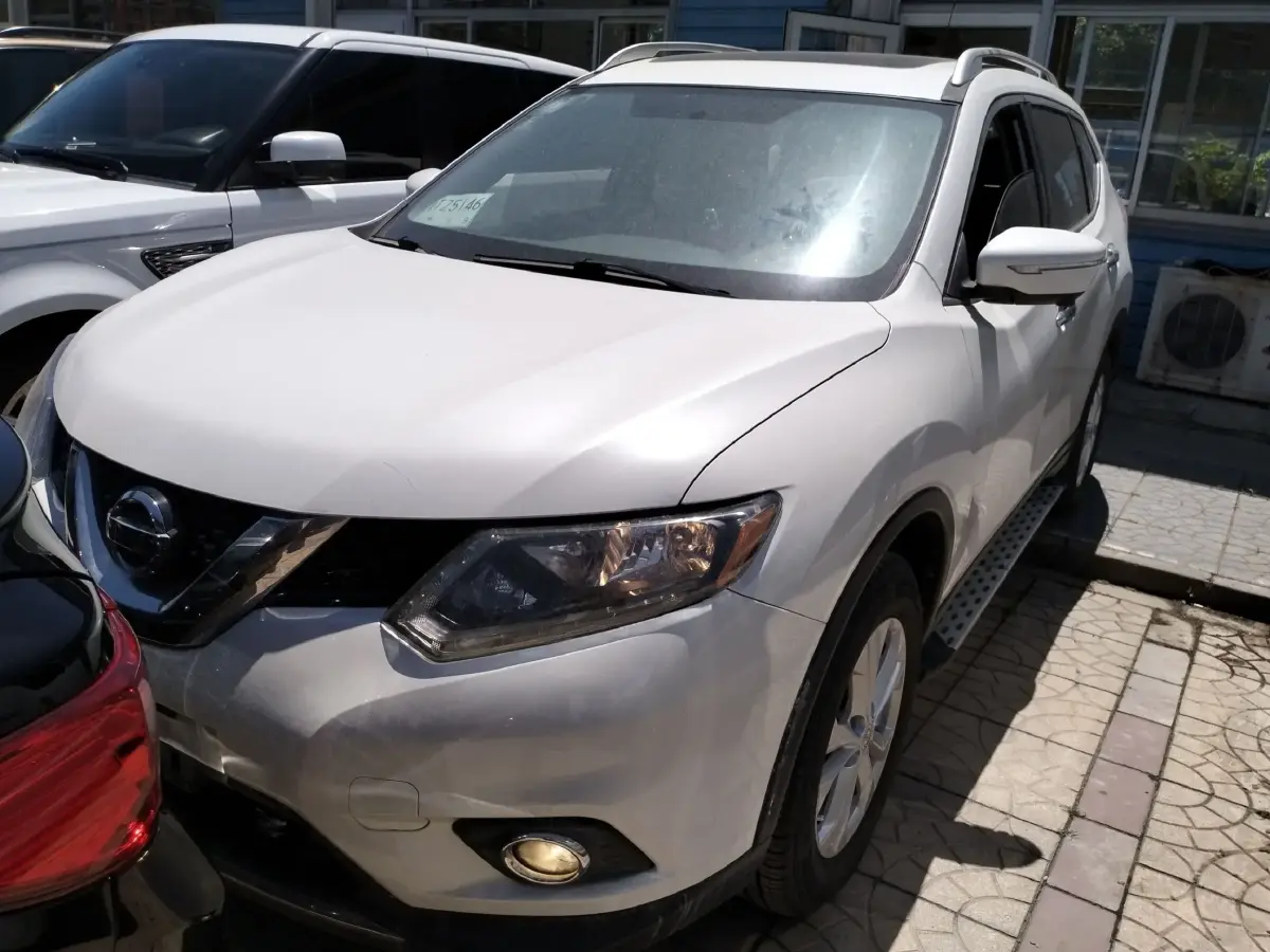 2014 Nissan X-Trail 2.5L 186HP L4 CVT