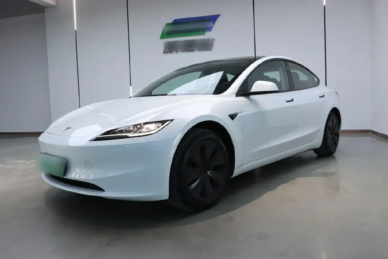 2023 Tesla Model 3 BEV 60KWH