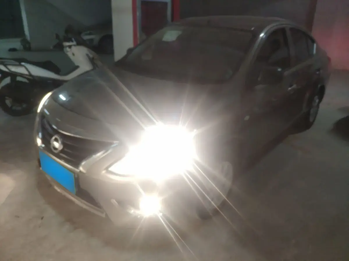 2016 Nissan Sunny 1.5L 112HP L4 CVT