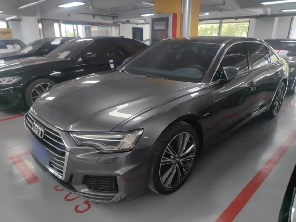 2021 Audi A6L 2.0T 224HP L4 7DCT