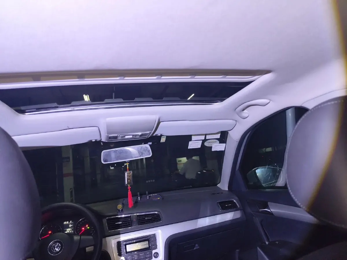 2013 Volkswagen Gran Lavida 1.6L 110HP L4 6AT,autocango,china used car exporter,china ev exporter,chinese used car exporter,chinese used ev exporter