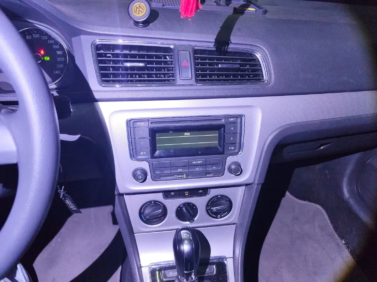 2013 Volkswagen Gran Lavida 1.6L 110HP L4 6AT,autocango,china used car exporter,china ev exporter,chinese used car exporter,chinese used ev exporter