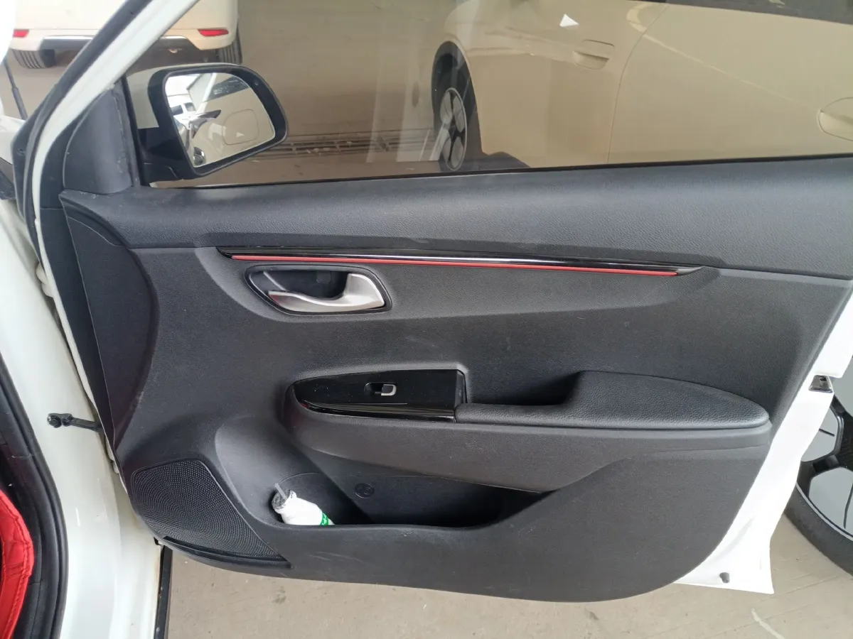 2017 Kia KX Cross 1.4L 100HP L4 6AT,autocango,china used car exporter,china ev exporter,chinese used car exporter,chinese used ev exporter