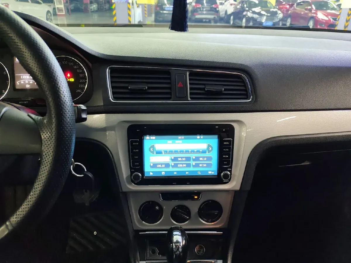 2013 Volkswagen Gran Lavida 1.6L 110HP L4 6AT,autocango,china used car exporter,china ev exporter,chinese used car exporter,chinese used ev exporter