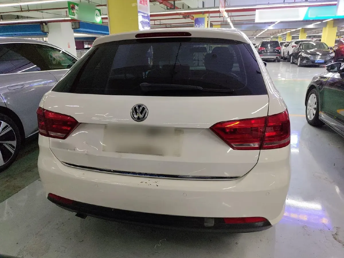 2013 Volkswagen Gran Lavida 1.6L 110HP L4 6AT,autocango,china used car exporter,china ev exporter,chinese used car exporter,chinese used ev exporter