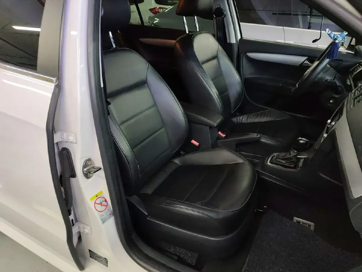 2013 Volkswagen Gran Lavida 1.6L 110HP L4 6AT,autocango,china used car exporter,china ev exporter,chinese used car exporter,chinese used ev exporter