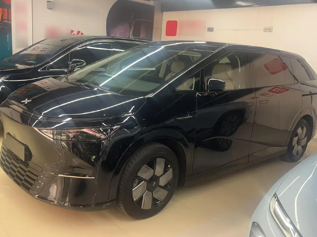 2024 Xpeng X9 BEV 101.5KWH