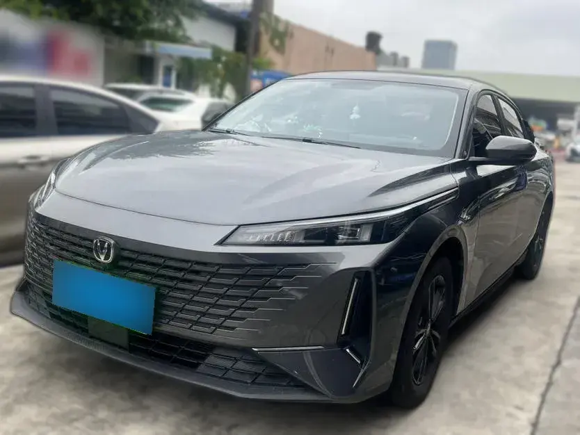 2023 ChangAn Lamore 1.5T 170HP L4 7DCT