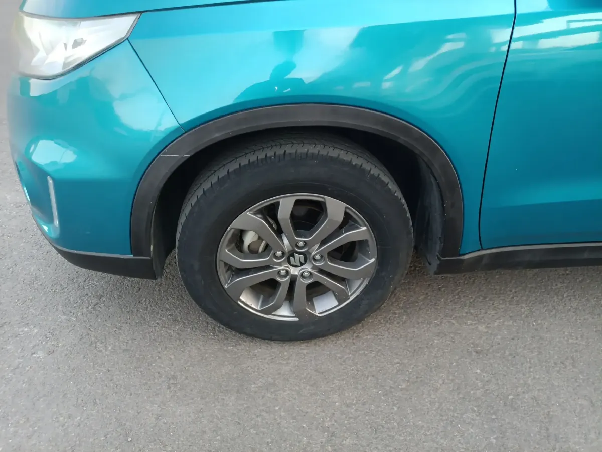 2016 Suzuki Vitara 1.6L 122HP L4 5MT,autocango,china used car exporter,china ev exporter,chinese used car exporter,chinese used ev exporter