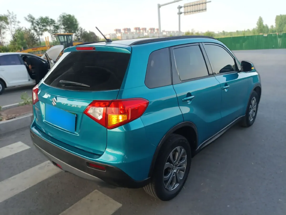 2016 Suzuki Vitara 1.6L 122HP L4 5MT,autocango,china used car exporter,china ev exporter,chinese used car exporter,chinese used ev exporter