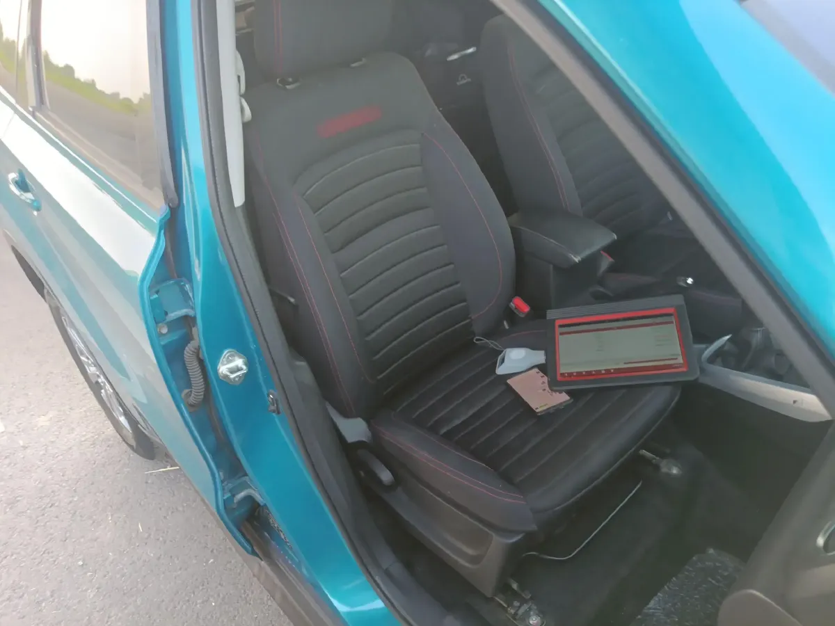 2016 Suzuki Vitara 1.6L 122HP L4 5MT,autocango,china used car exporter,china ev exporter,chinese used car exporter,chinese used ev exporter