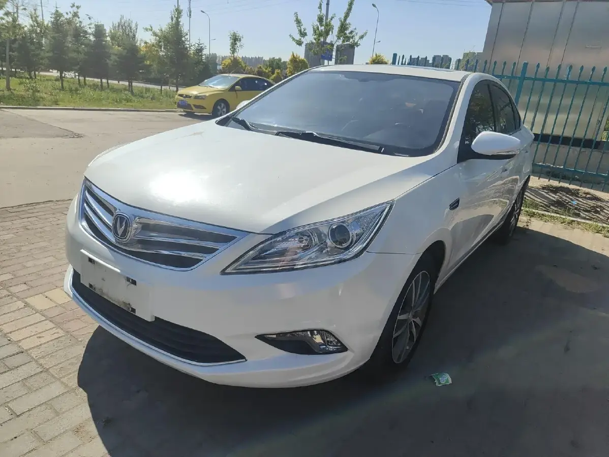 2015 ChangAn Eado 1.6L 125HP L4 5MT