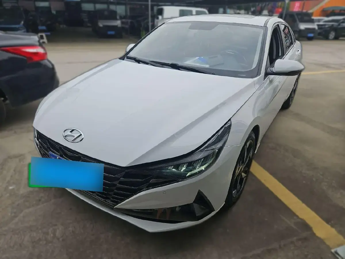 2021 Hyundai Elantra 1.5L 115HP L4 CVT