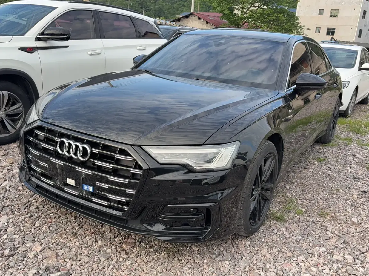 2023 Audi A6L 2.0T 190HP L4 7DCT