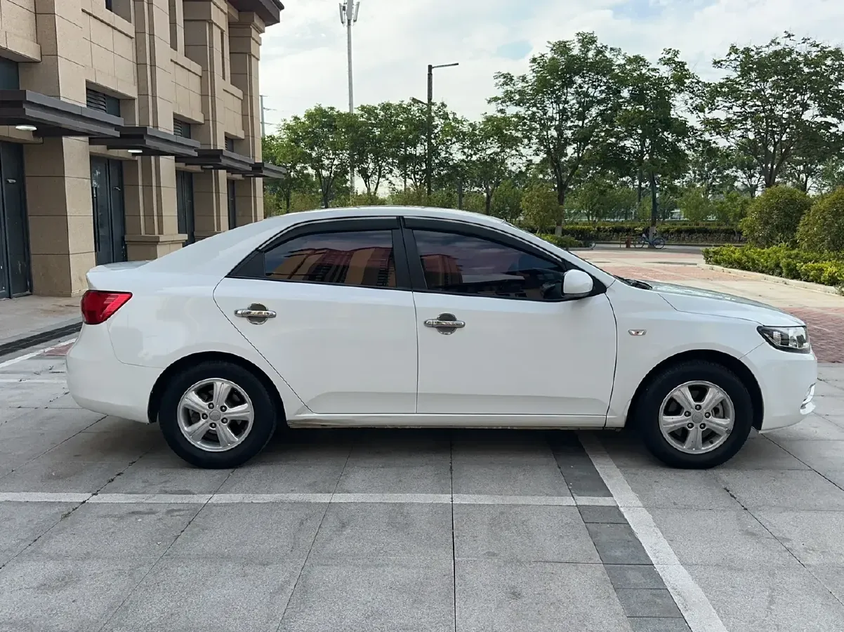 2014 Kia Forte 1.6L 123HP L4 5MT,autocango,china used car exporter,china ev exporter,chinese used car exporter,chinese used ev exporter