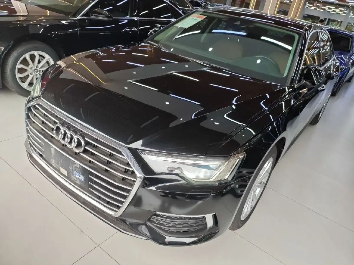 2020 Audi A6L 2.0T 190HP L4 7DCT