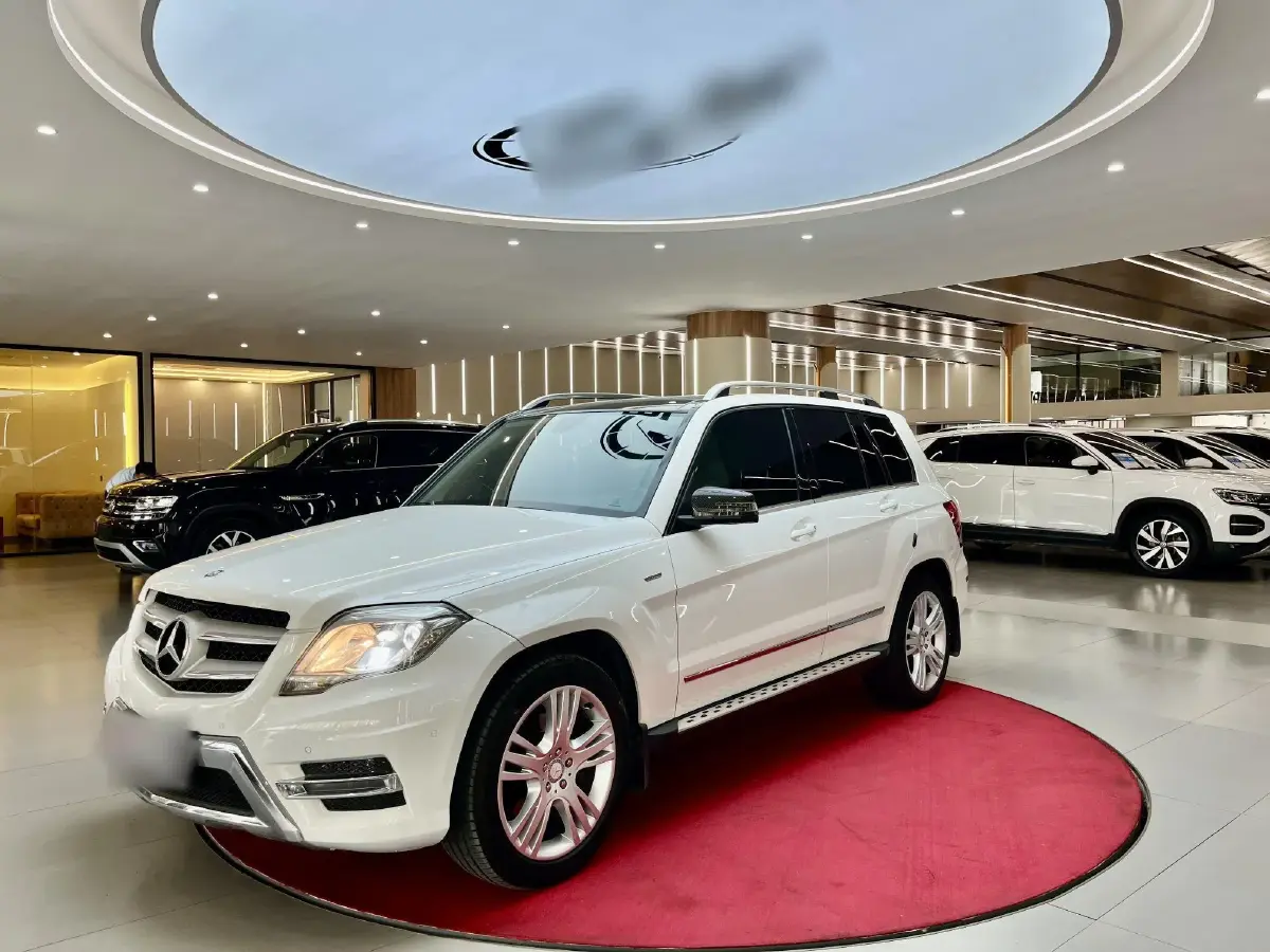 2015 Mercedes-Benz GLK Class 2.0T 211HP L4 7AT