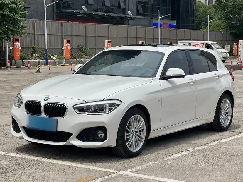 2018 BMW 1 Series 2.0T 184HP L4 8AT