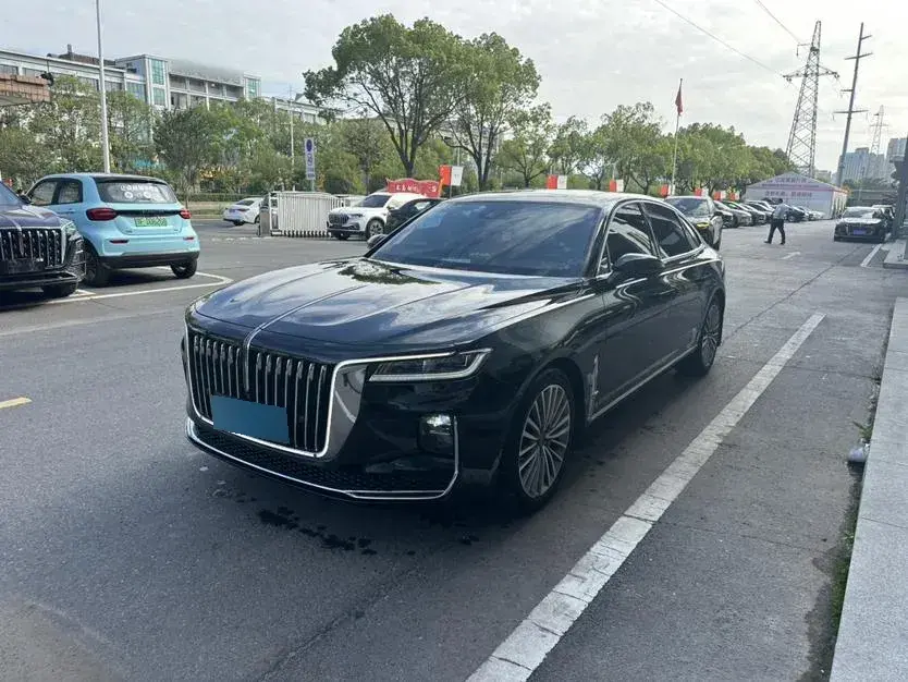 2020 HongQi H9 2.0T 252HP L4 7DCT
