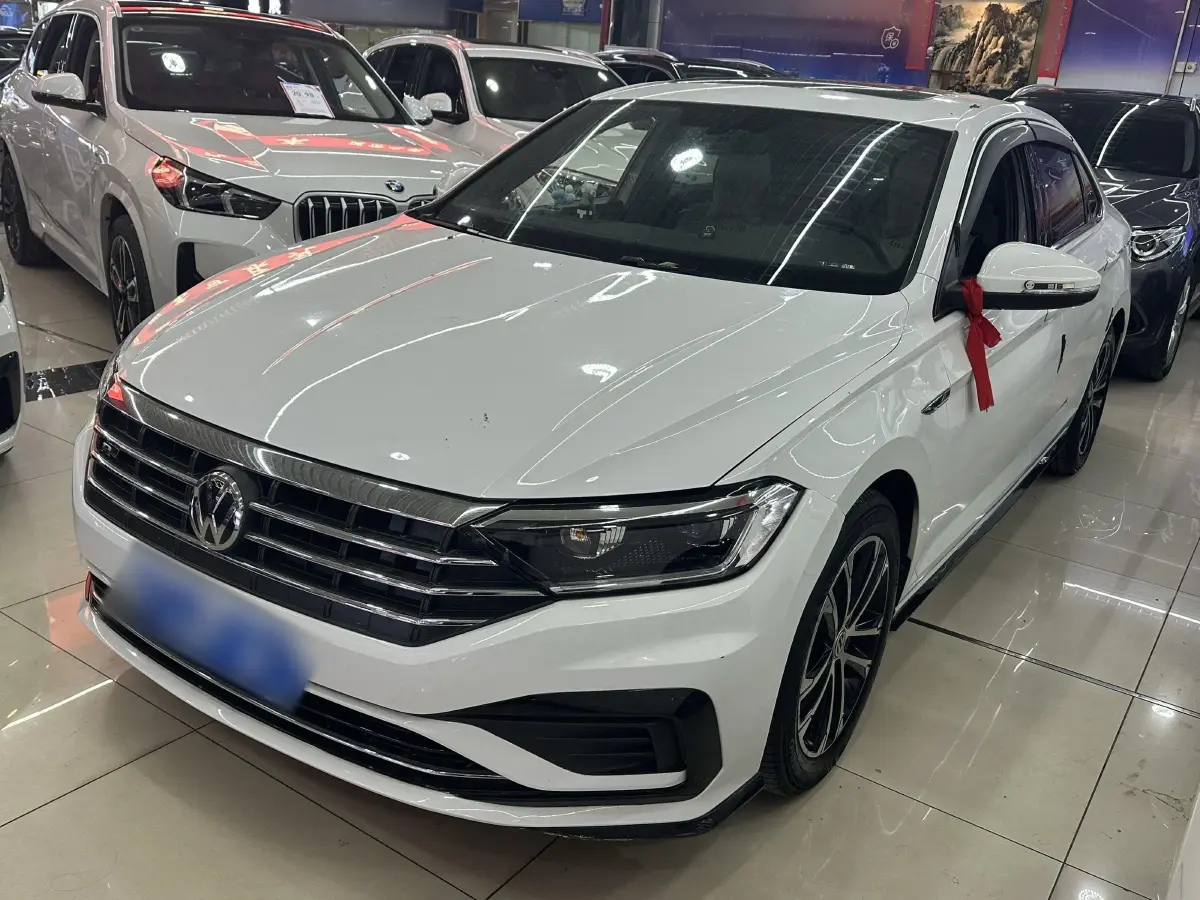 2019 Volkswagen Sagitar 1.4T 150HP L4 7DCT