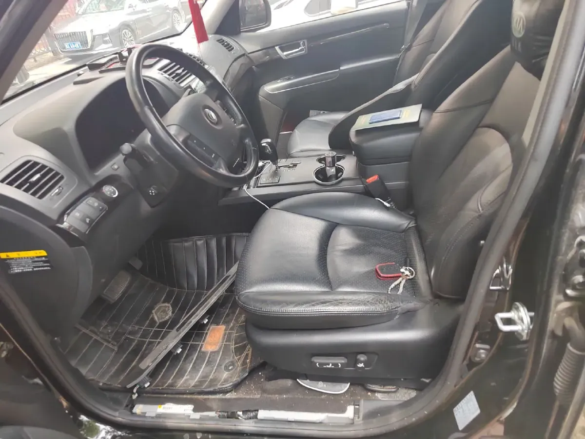 2015 Kia Borrego 3.8L 275HP V6 5AT,autocango,china used car exporter,china ev exporter,chinese used car exporter,chinese used ev exporter