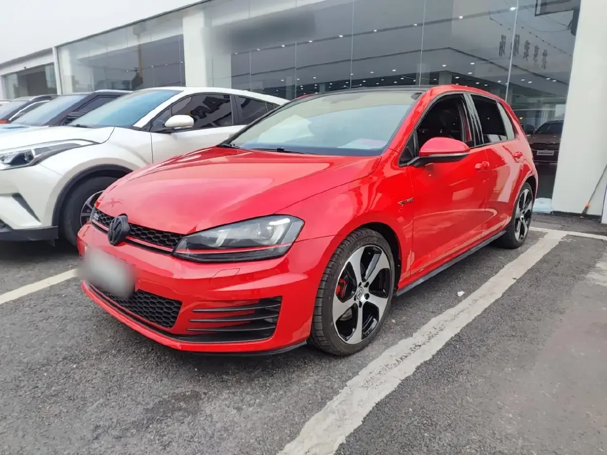 2016 Volkswagen GolfGTI 2.0T 220HP L4 7DCT