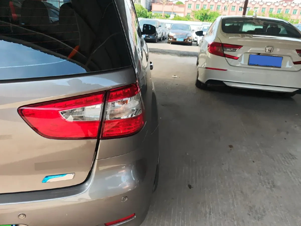 2013 Nissan Livina 1.6L 124HP L4 CVT,autocango,china used car exporter,china ev exporter,chinese used car exporter,chinese used ev exporter