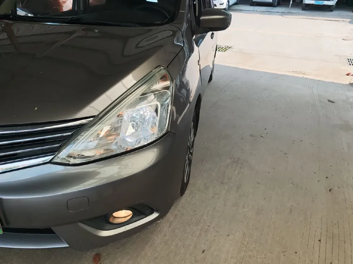 2013 Nissan Livina 1.6L 124HP L4 CVT,autocango,china used car exporter,china ev exporter,chinese used car exporter,chinese used ev exporter