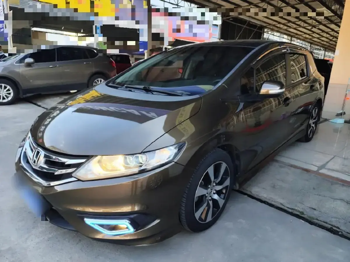 2013 Honda Jade 1.8L 141HP L4 CVT