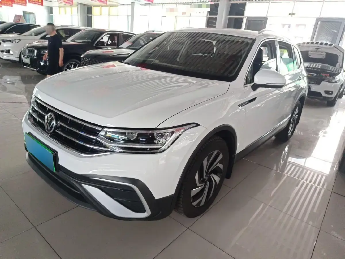 2023 Volkswagen Tiguan L 1.5T 160HP L4 7DCT