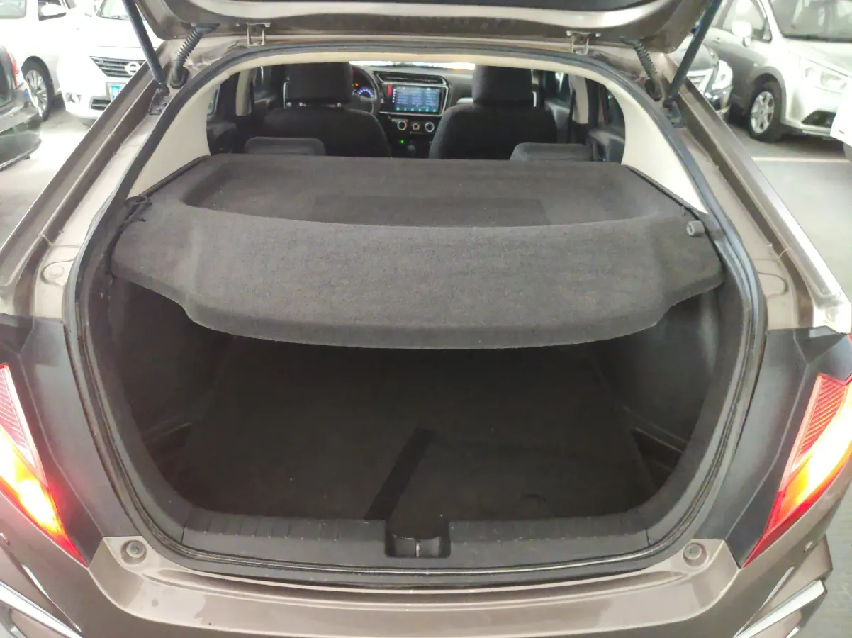 2017 Honda Gienia 1.5L 131HP L4 CVT,autocango,china used car exporter,china ev exporter,chinese used car exporter,chinese used ev exporter