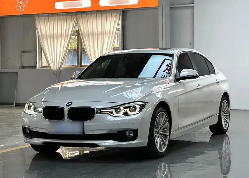 2018 BMW 3 Series 2.0T 184HP L4 8AT