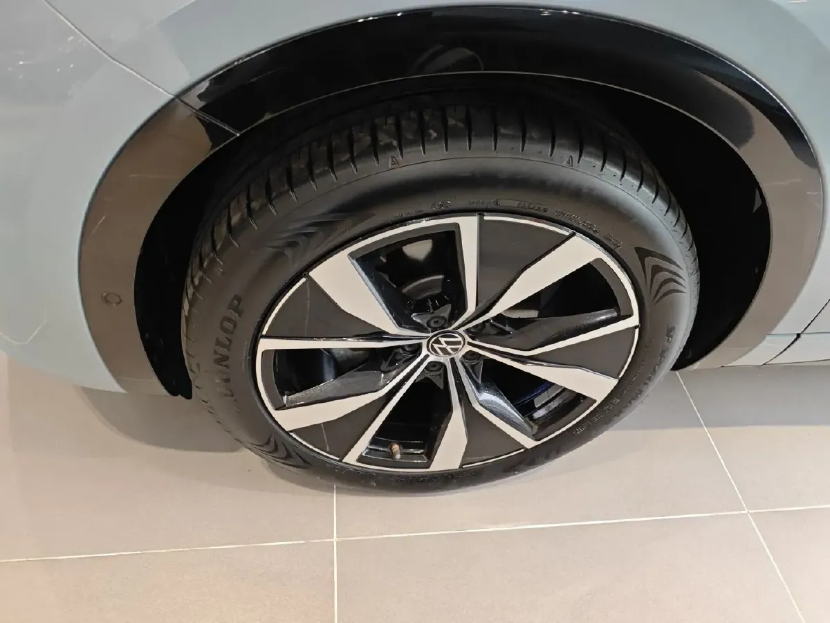 2023 Volkswagen Tavendor 2.0T 220HP L4 7DCT,autocango,china used car exporter,china ev exporter,chinese used car exporter,chinese used ev exporter