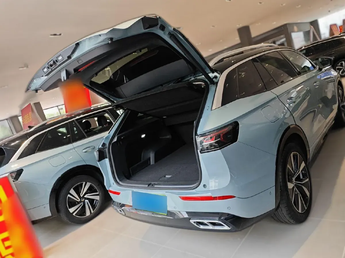 2023 Volkswagen Tavendor 2.0T 220HP L4 7DCT,autocango,china used car exporter,china ev exporter,chinese used car exporter,chinese used ev exporter