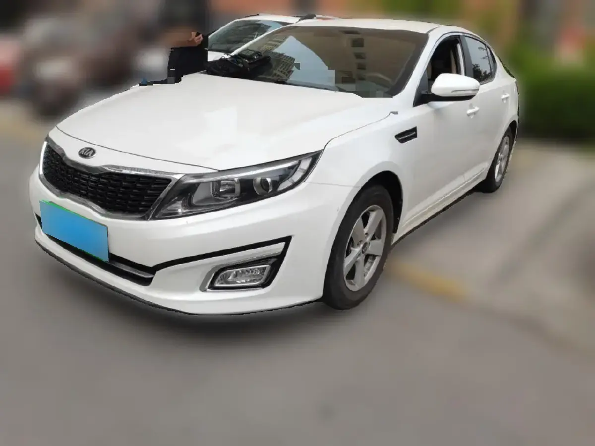 2015 Kia K5 2.0L 162HP L4 6AT