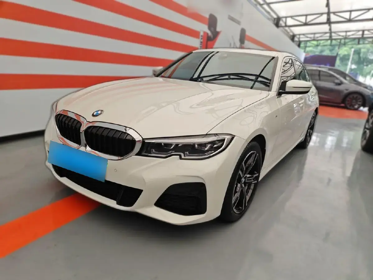 2022 BMW 3 Series 2.0T 184HP L4 8AT