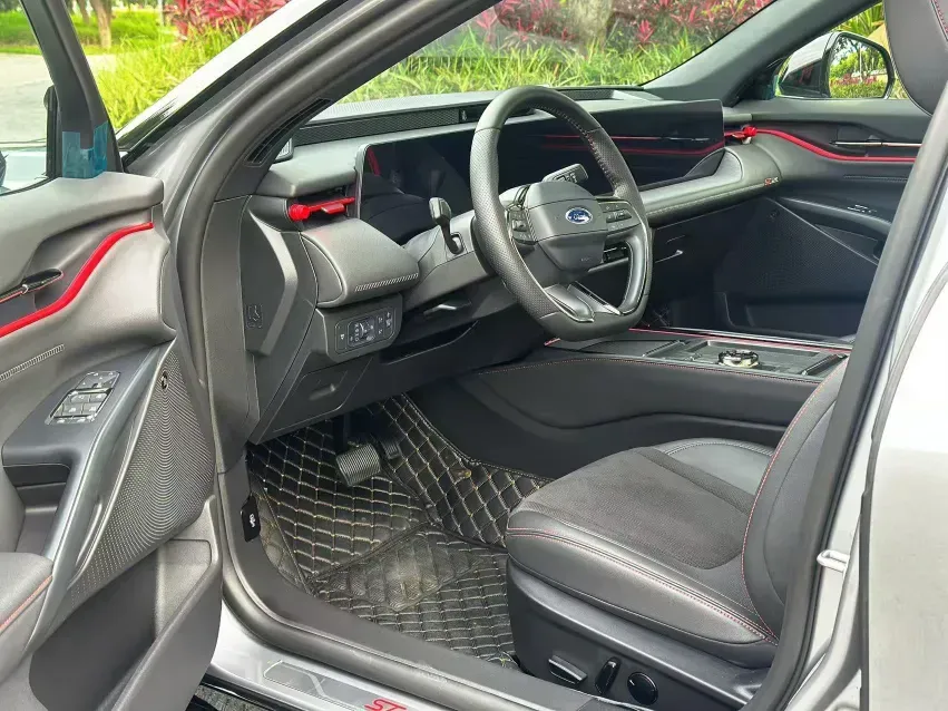 2024 Ford Mondeo 2.0T 288HP L4 E-CVT Hybrid,autocango,china used car exporter,china ev exporter,chinese used car exporter,chinese used ev exporter