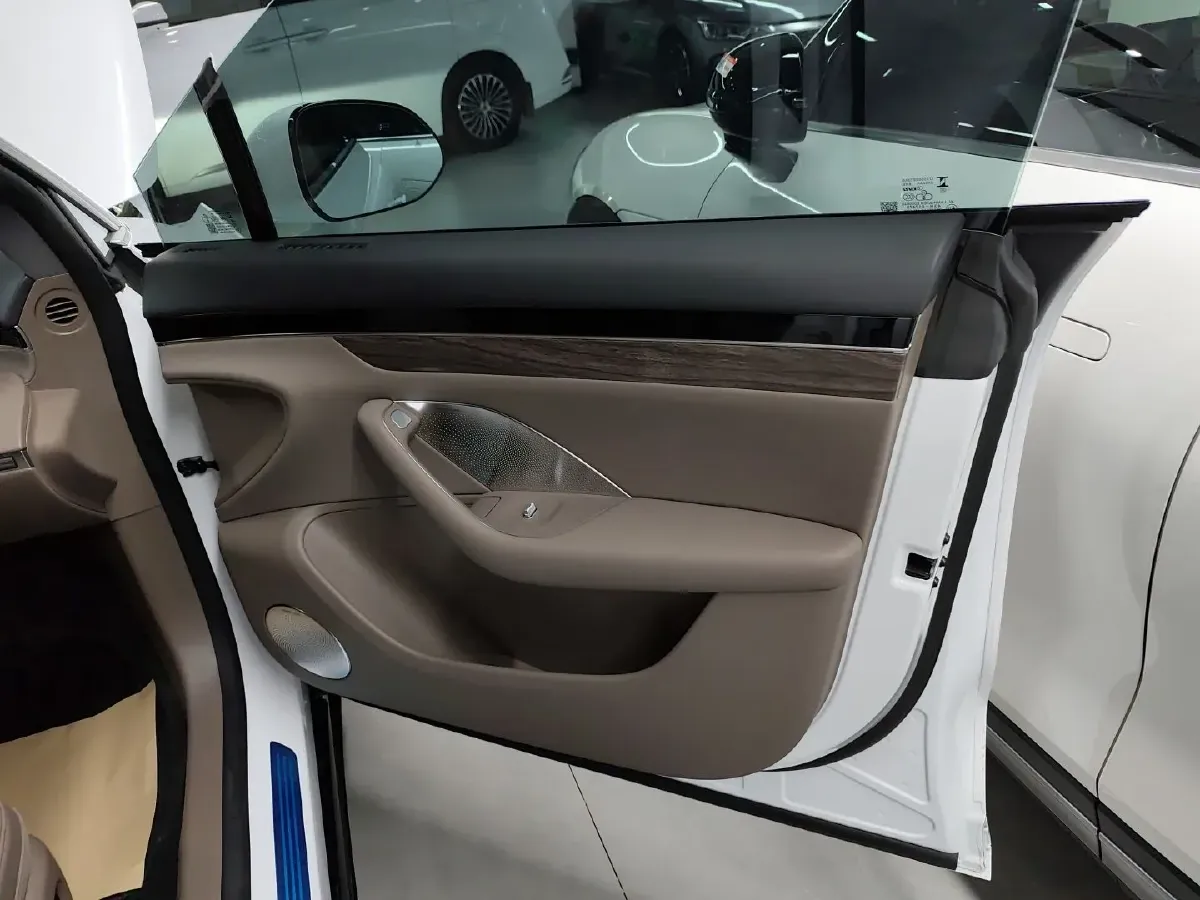 2025 HIMA R7 REEV 156HP REEV,autocango,china used car exporter,china ev exporter,chinese used car exporter,chinese used ev exporter