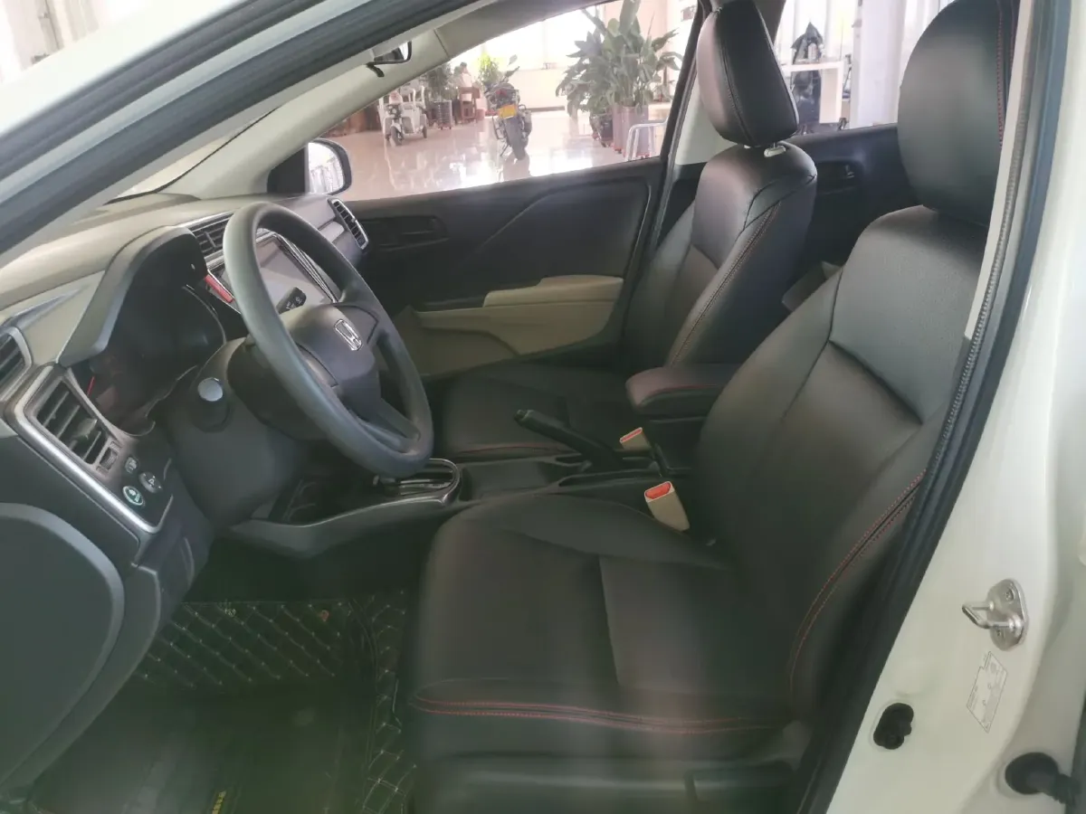 2016 Honda Greiz 1.5L 131HP L4 CVT,autocango,china used car exporter,china ev exporter,chinese used car exporter,chinese used ev exporter