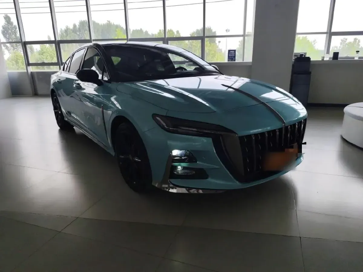 2023 HongQi H6 2.0T 252HP L4 8AT,autocango,china used car exporter,china ev exporter,chinese used car exporter,chinese used ev exporter