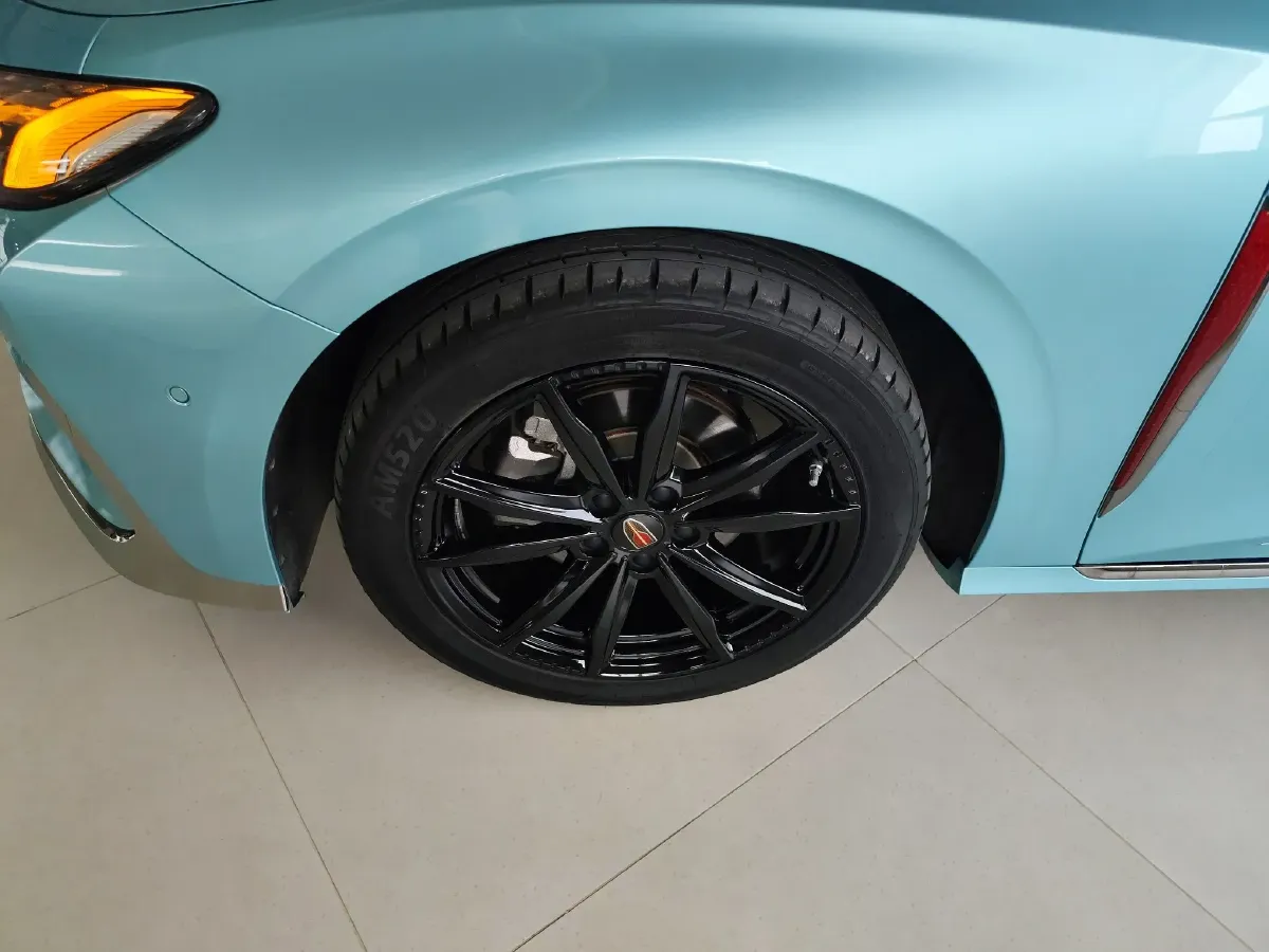 2023 HongQi H6 2.0T 252HP L4 8AT,autocango,china used car exporter,china ev exporter,chinese used car exporter,chinese used ev exporter