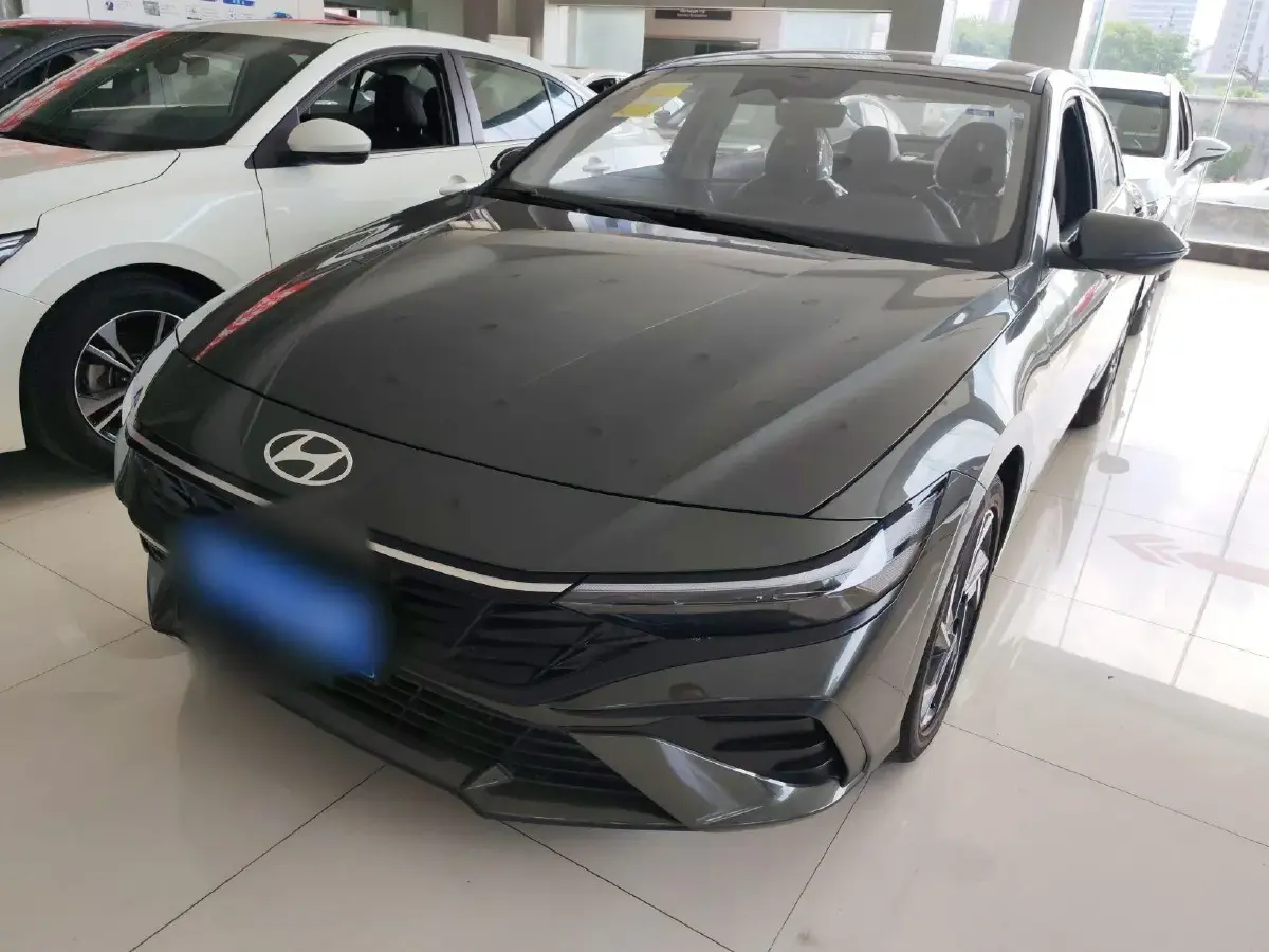 2023 Hyundai Elantra 1.5L 115HP L4 CVT