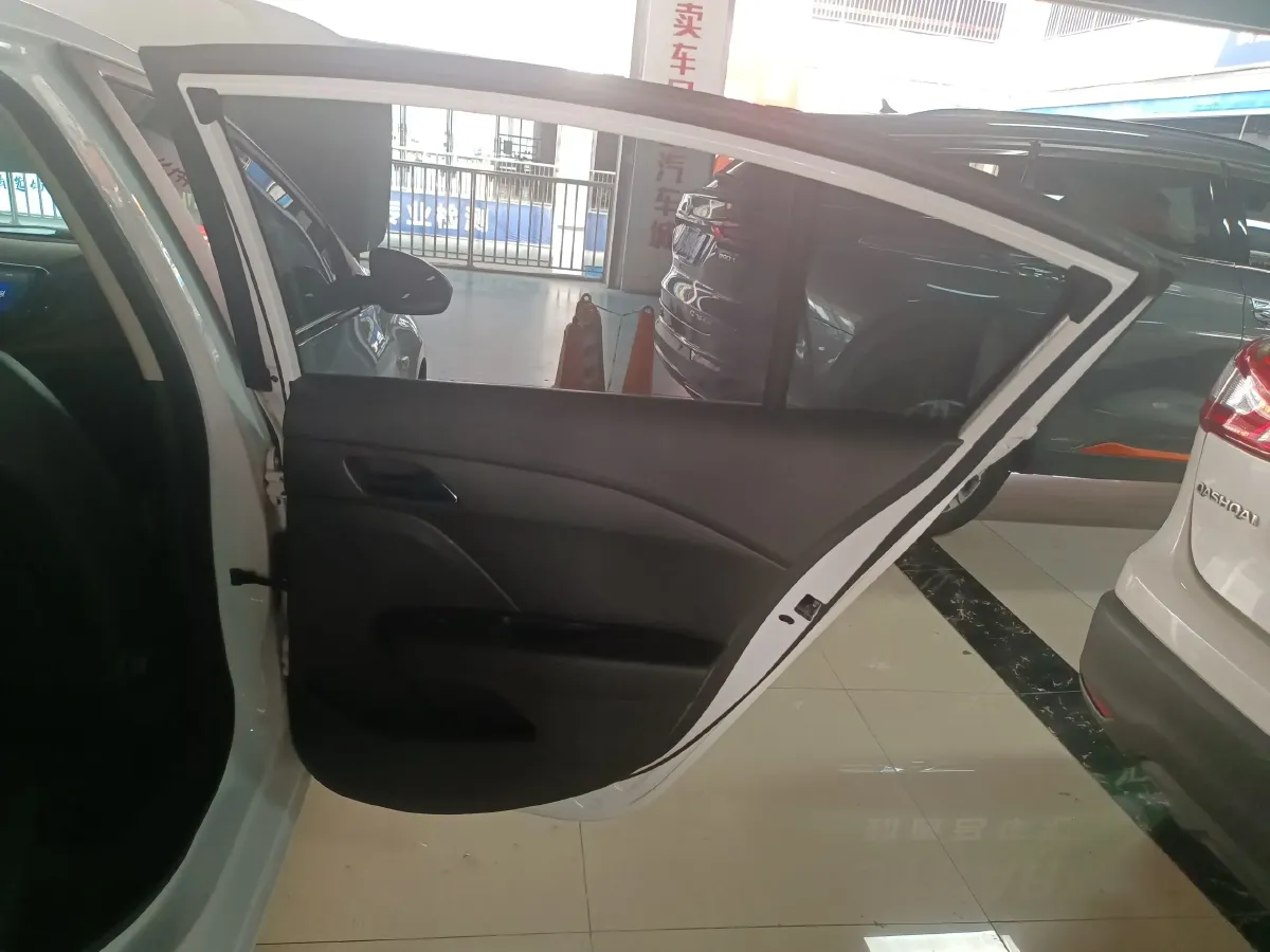 2016 Chevrolet Cavalier 1.5L 113HP L4 6AT,autocango,china used car exporter,china ev exporter,chinese used car exporter,chinese used ev exporter