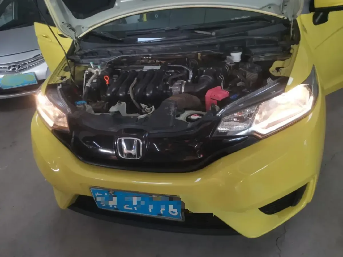 2014 Honda Fit 1.5L 131HP L4 CVT,autocango,china used car exporter,china ev exporter,chinese used car exporter,chinese used ev exporter