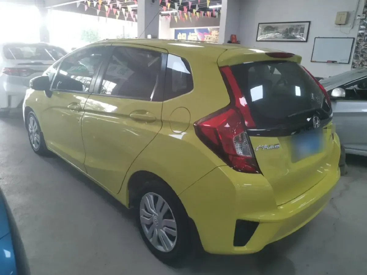 2014 Honda Fit 1.5L 131HP L4 CVT,autocango,china used car exporter,china ev exporter,chinese used car exporter,chinese used ev exporter